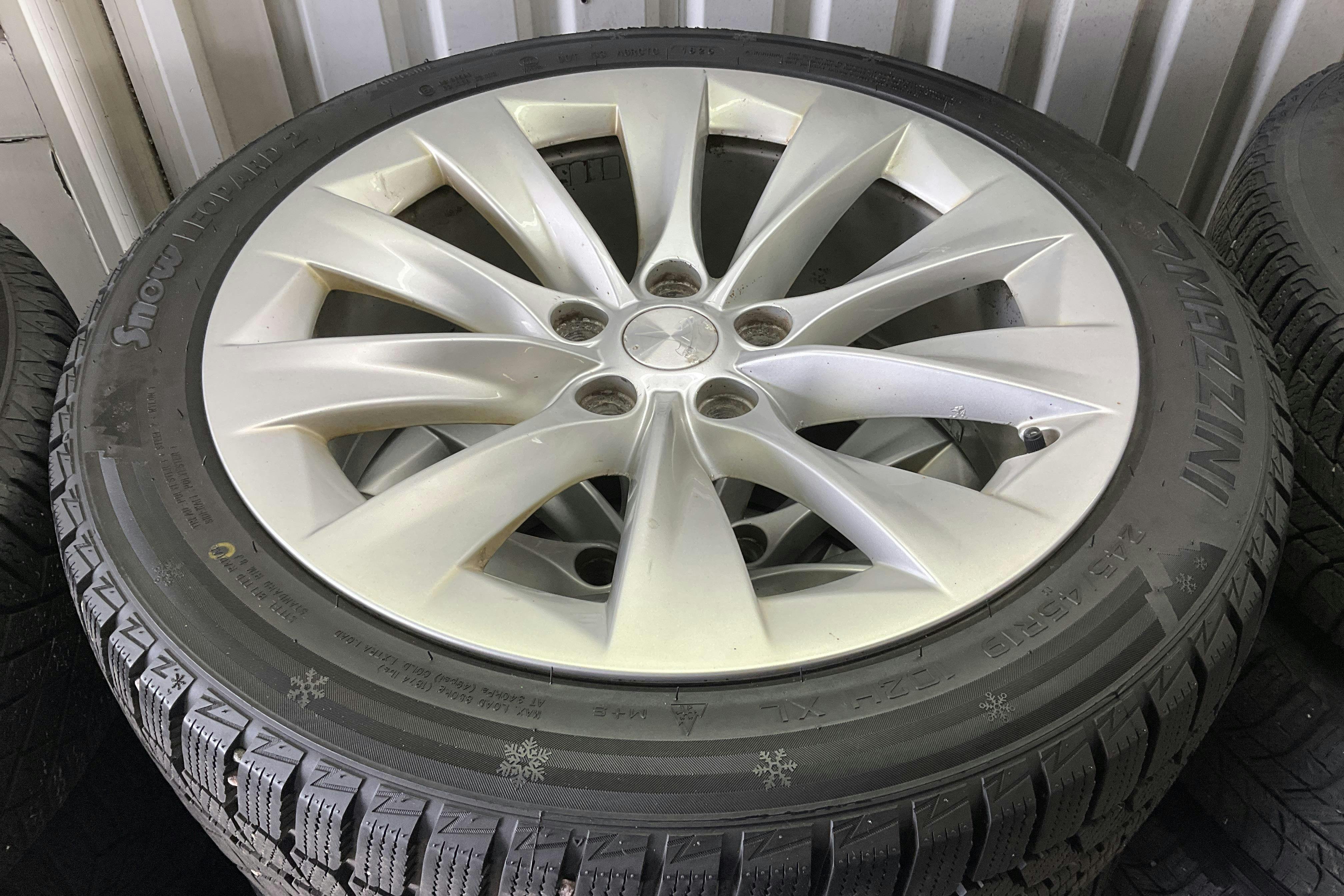 Vehicle Image 15