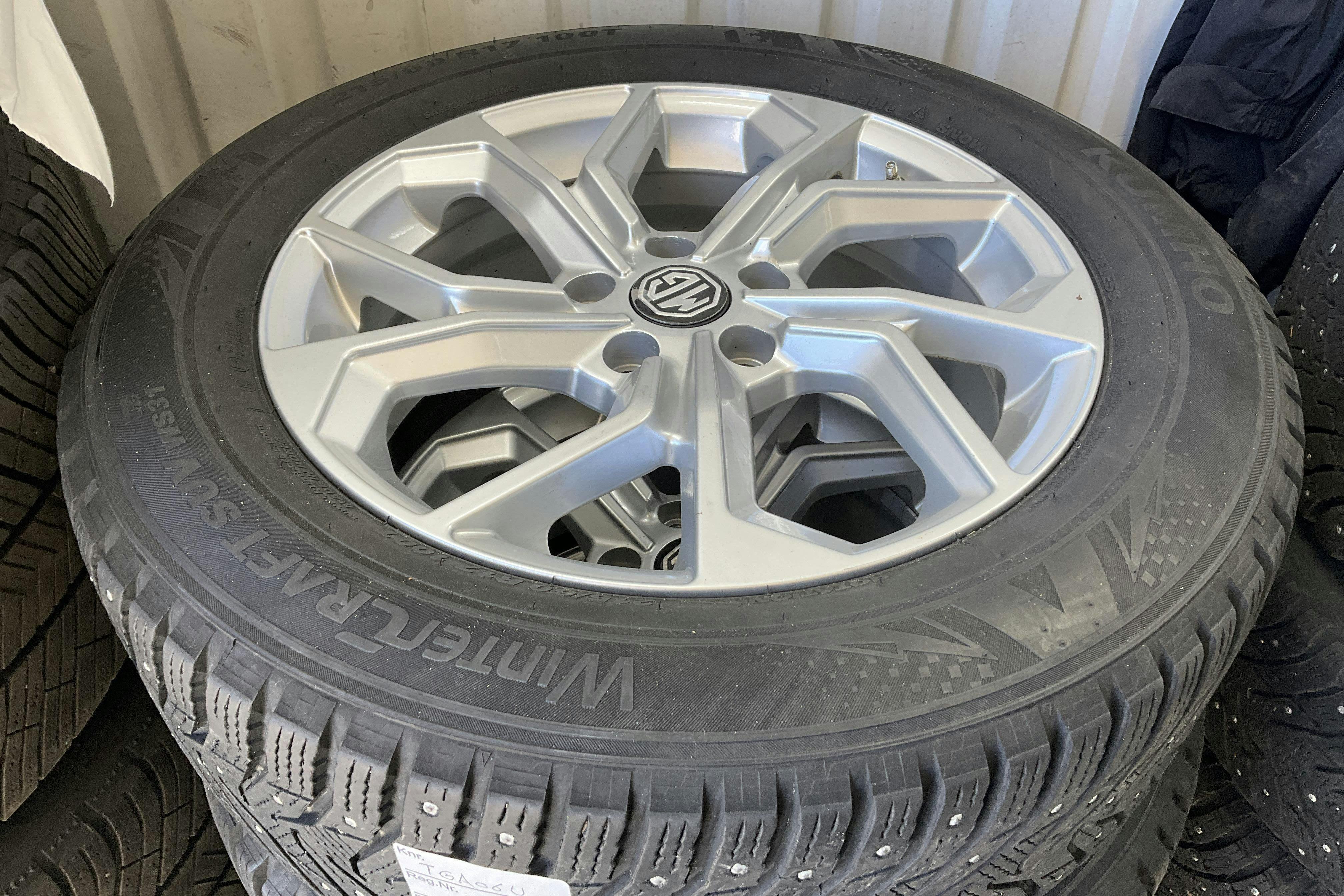 Vehicle Image 14