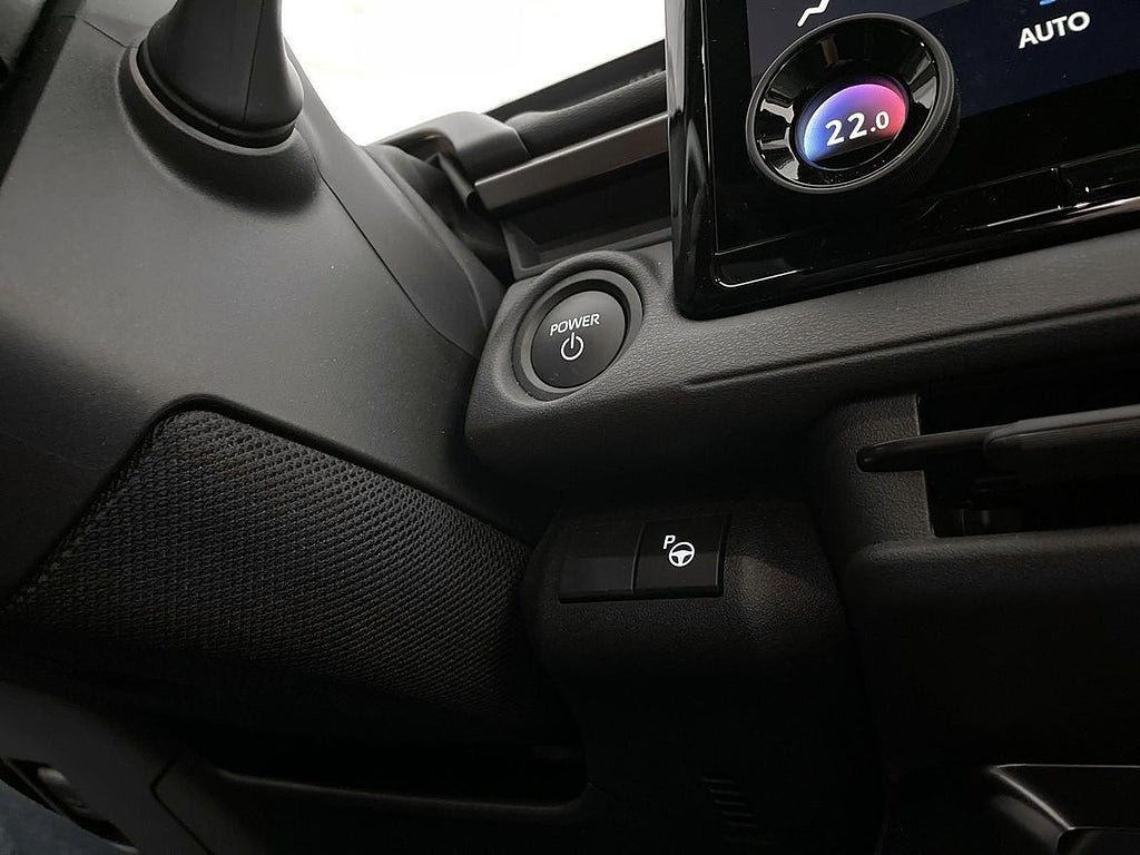 Vehicle Image 22