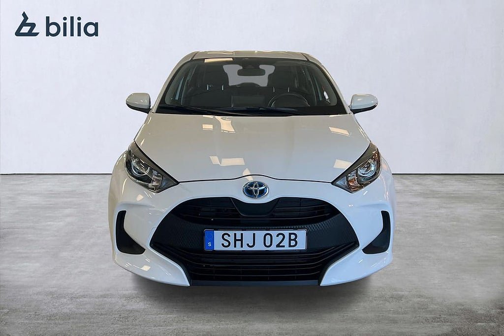 Vehicle Image 6