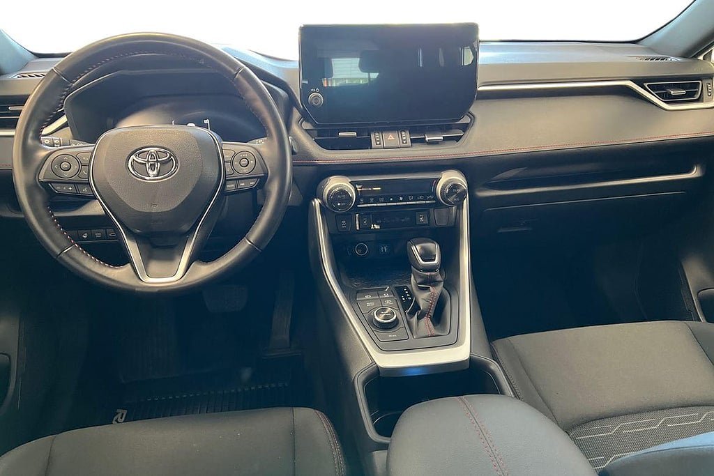 Vehicle Image 10