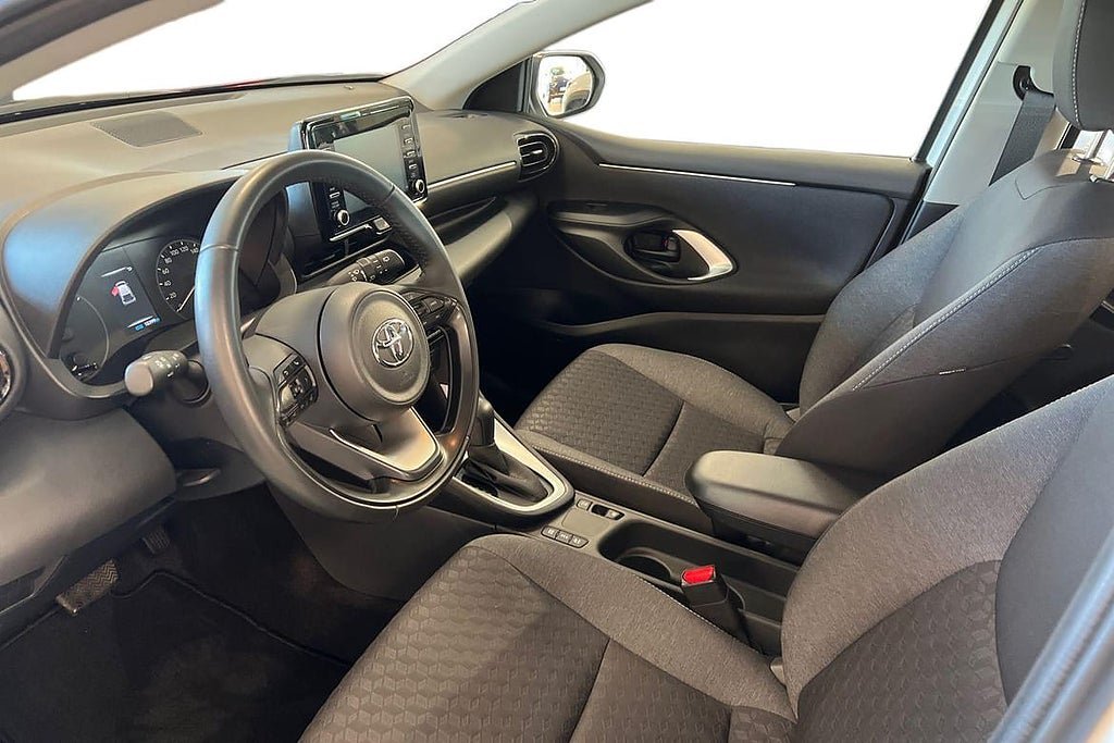 Vehicle Image 14
