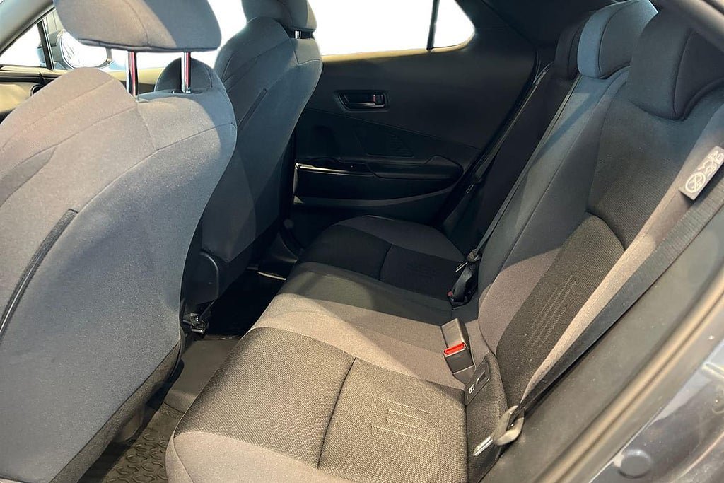 Vehicle Image 13