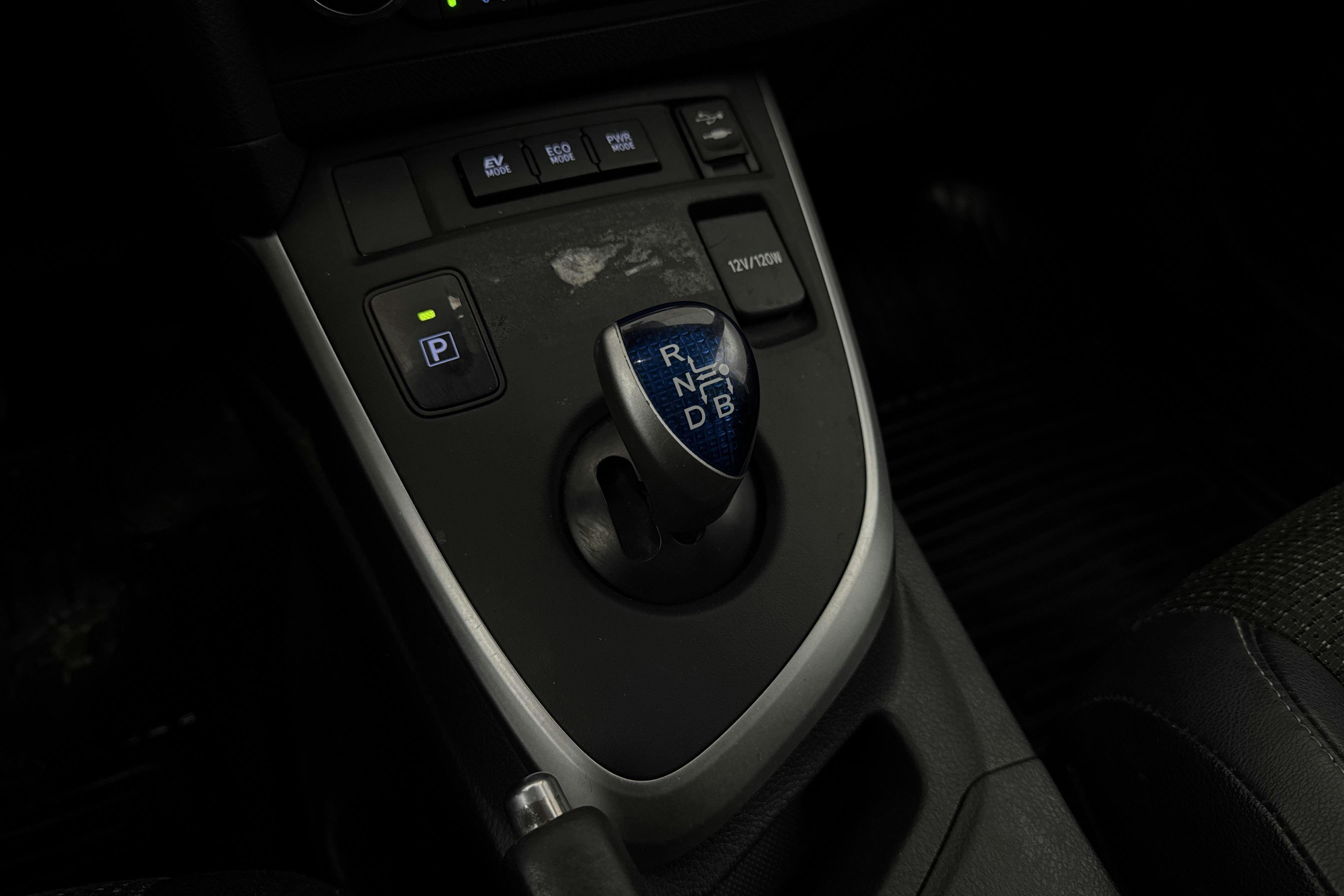 Vehicle Image 13
