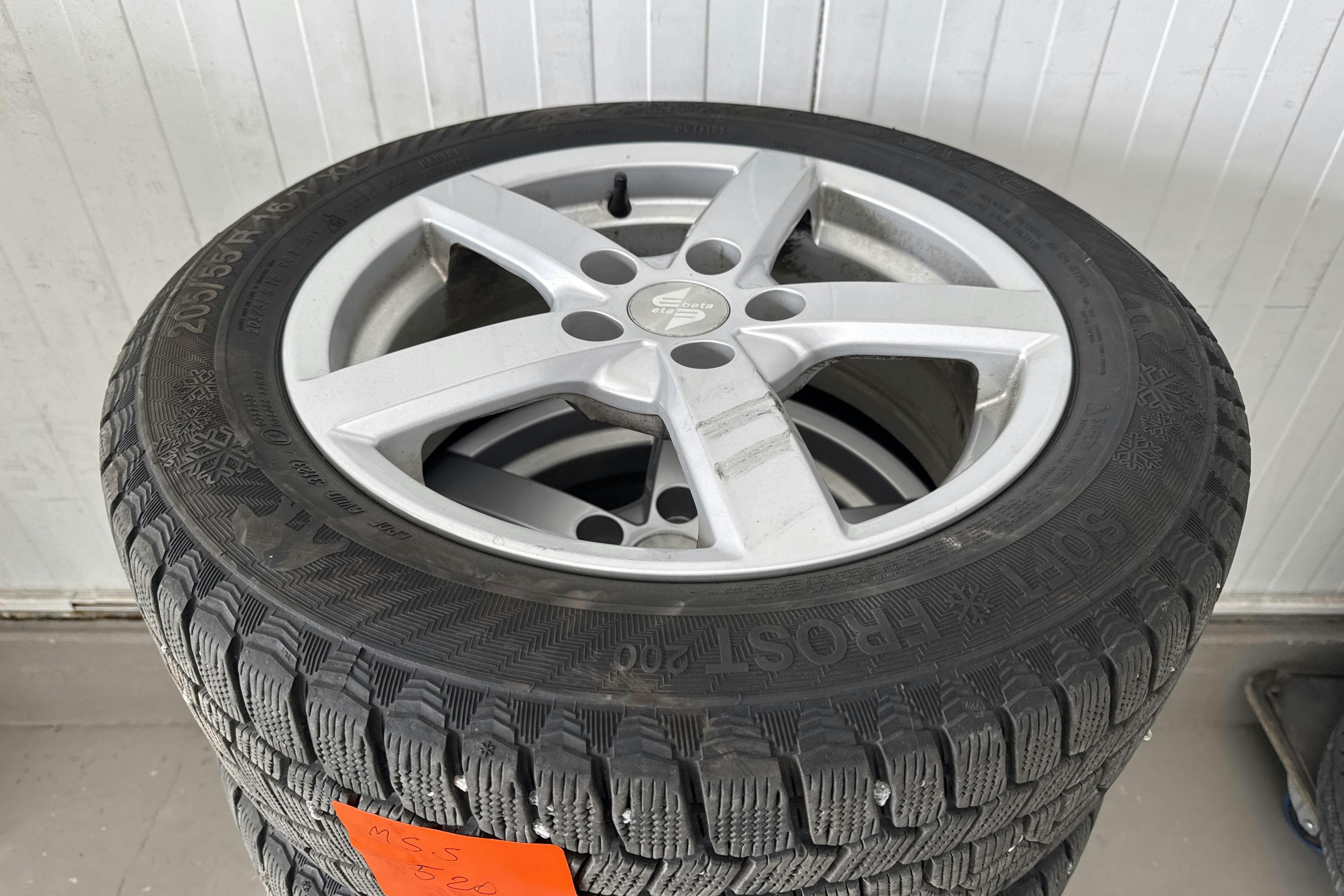 Vehicle Image 14