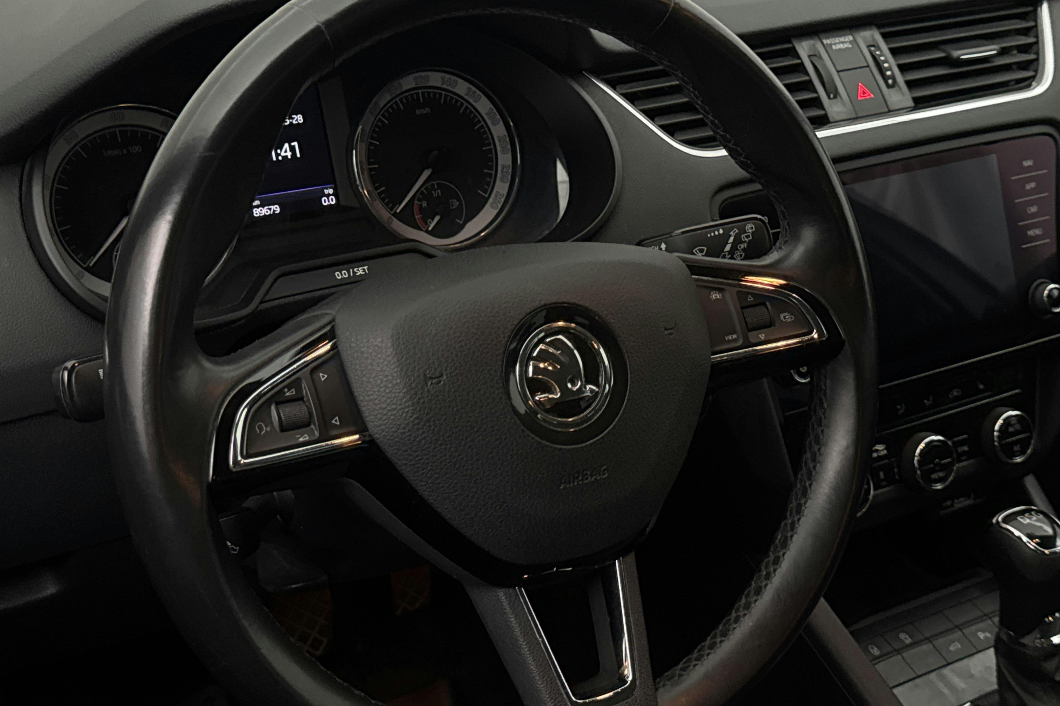 Vehicle Image 18