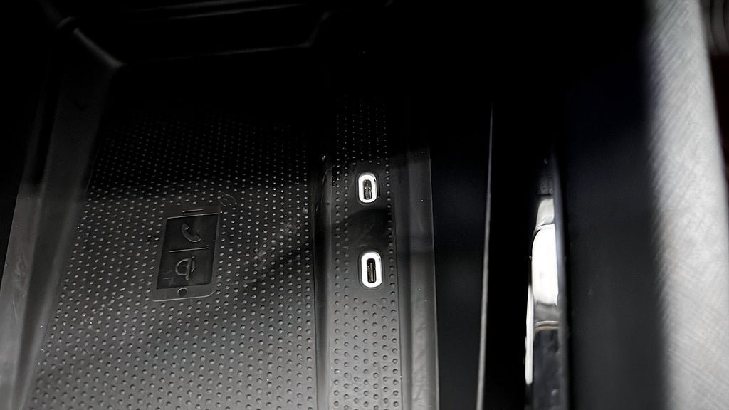 Vehicle Image 18