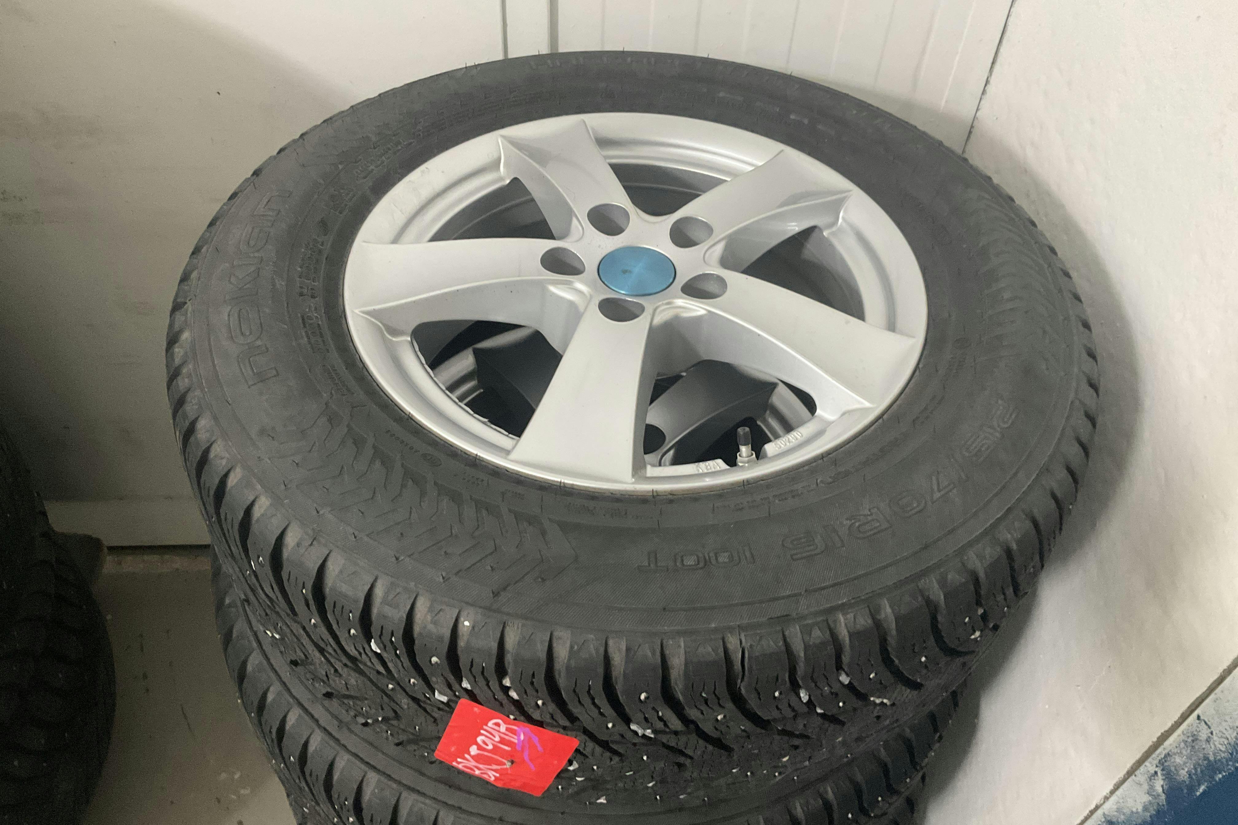 Vehicle Image 19