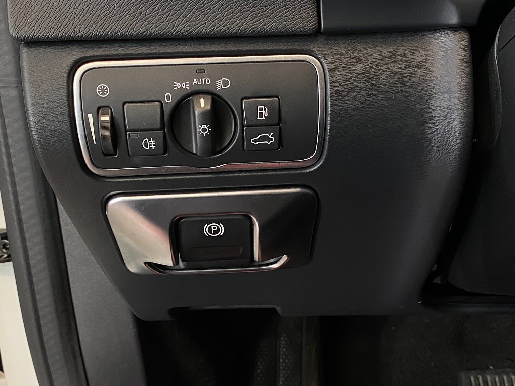 Vehicle Image 63