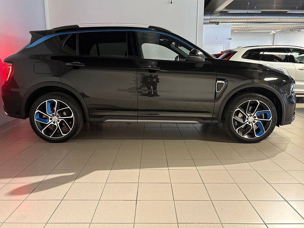 Vehicle Image 17