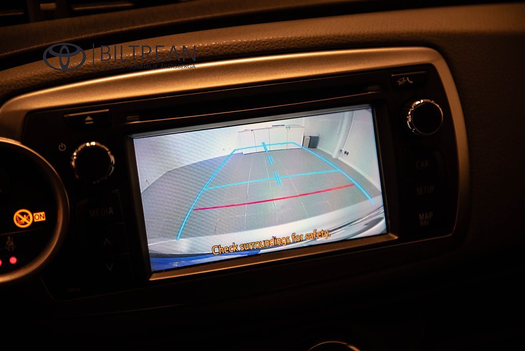 Vehicle Image 13