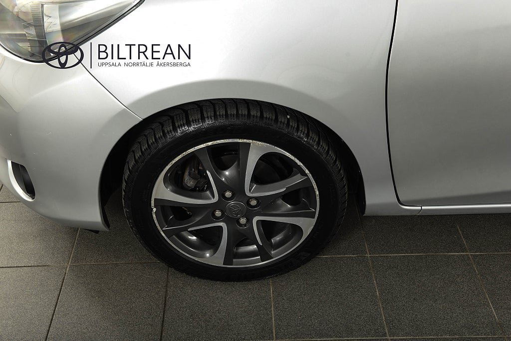 Vehicle Image 15