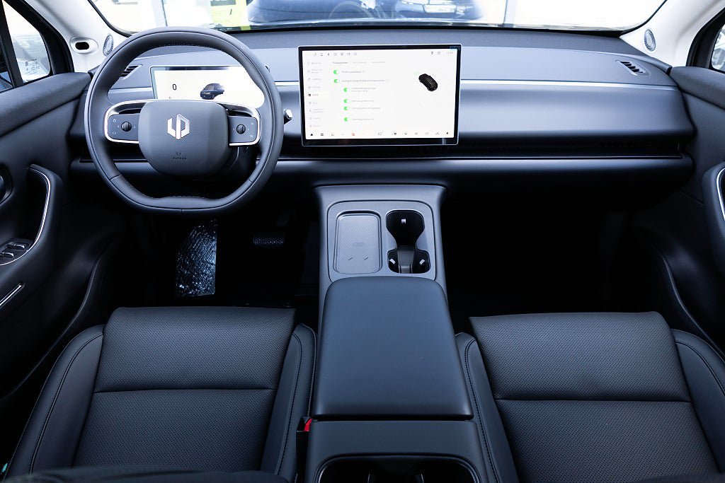 Vehicle Image 19