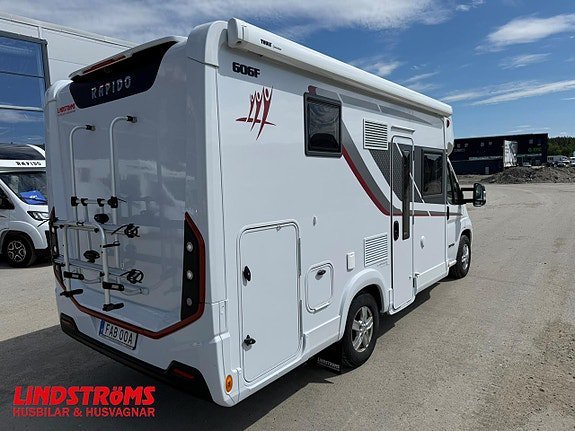 Vehicle Image 26