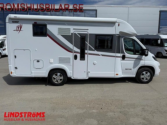 Vehicle Image 27
