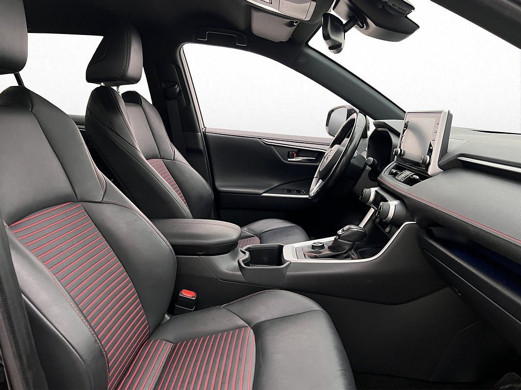 Vehicle Image 10