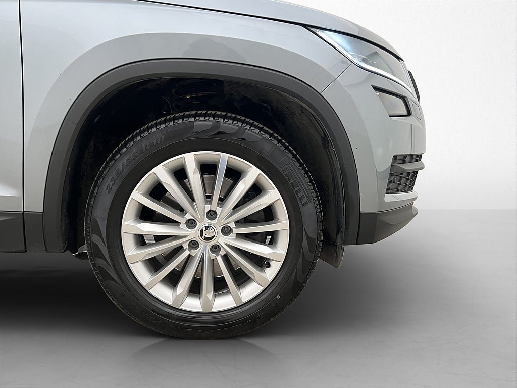 Vehicle Image 30