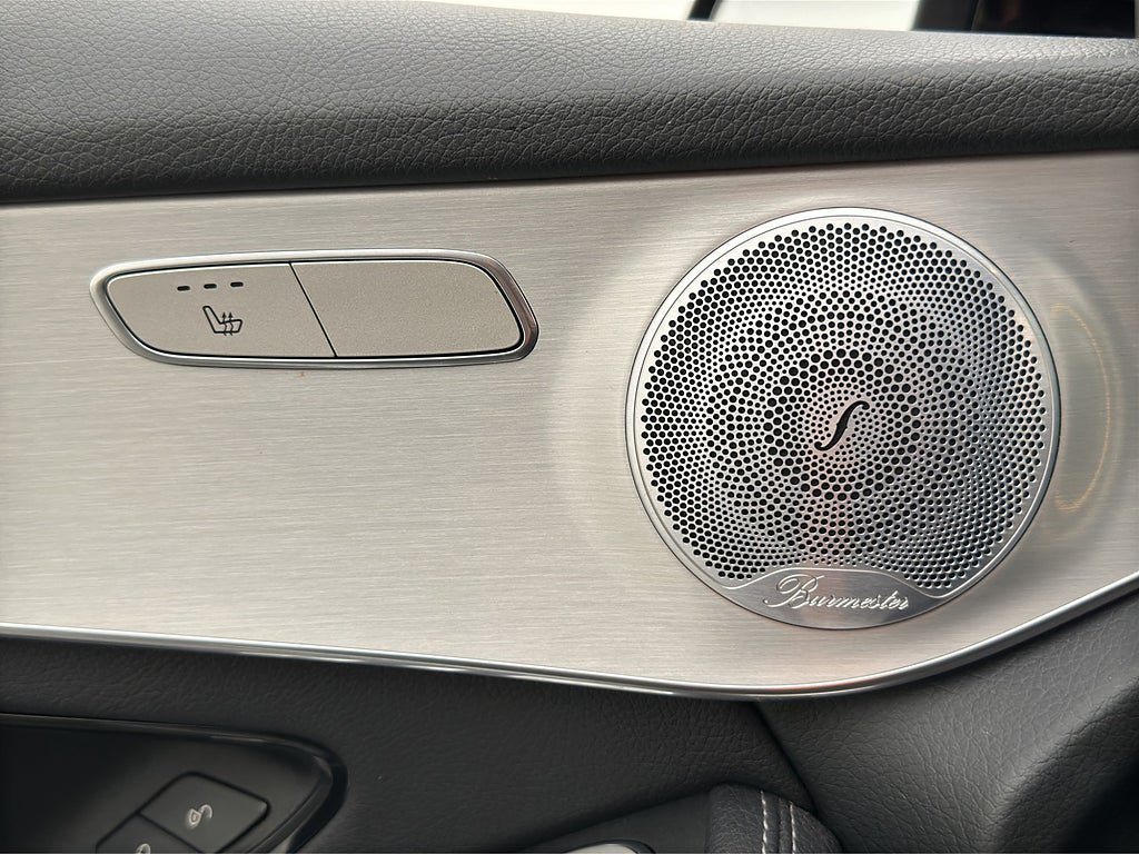 Vehicle Image 28