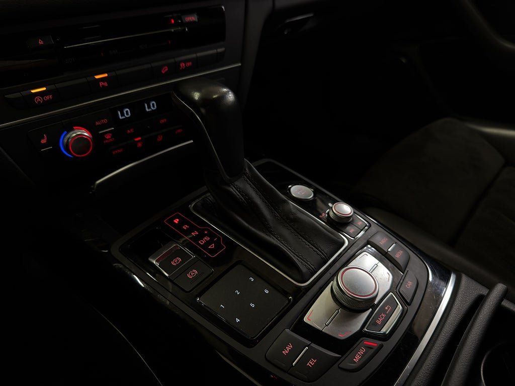 Vehicle Image 33