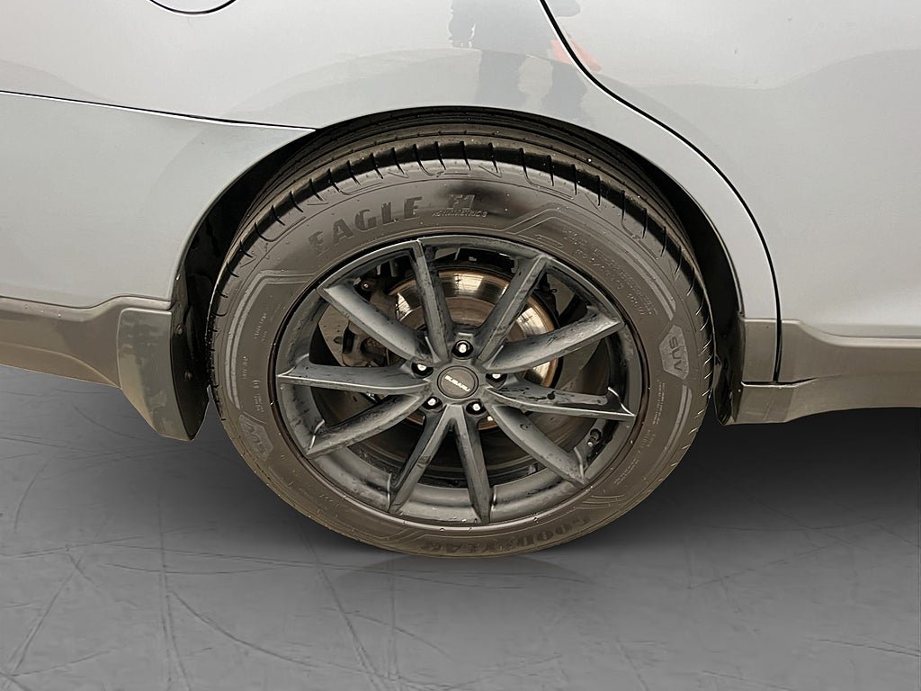 Vehicle Image 30