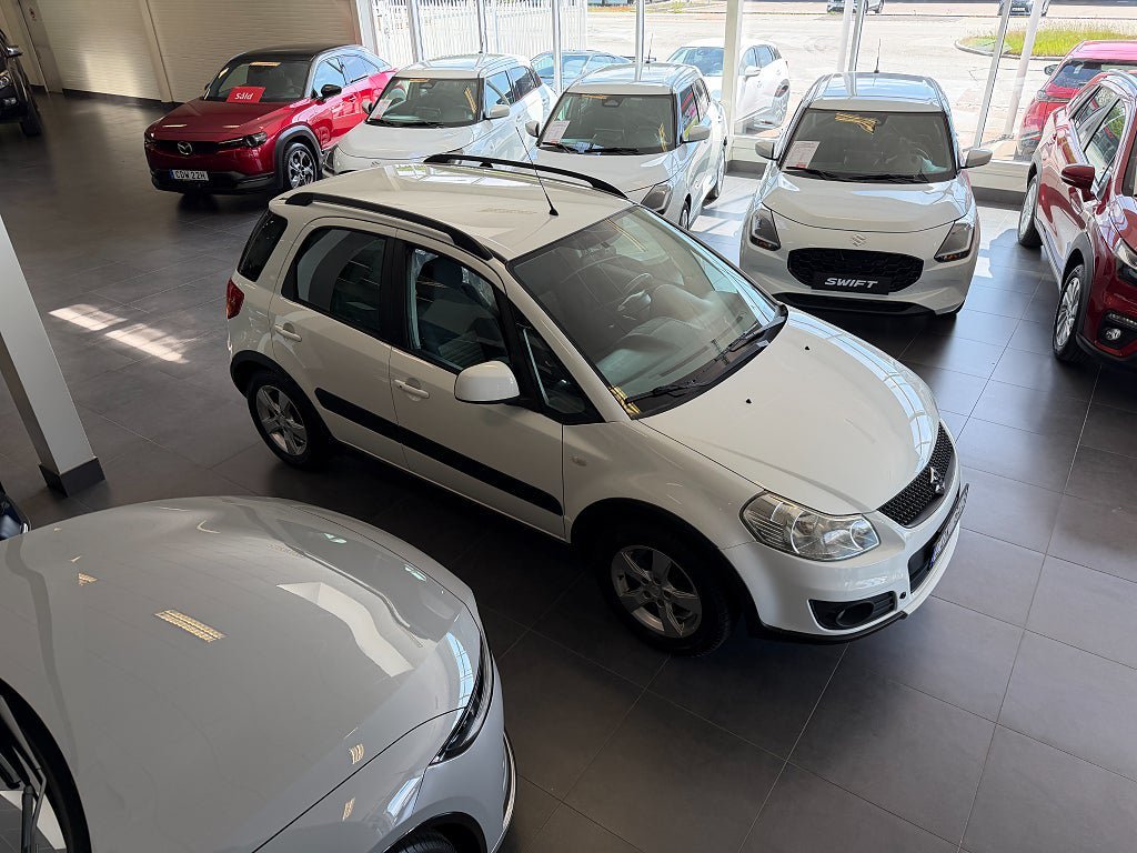 Vehicle Image 4