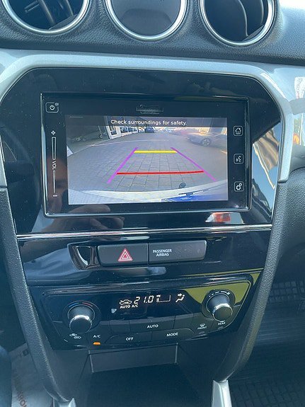 Vehicle Image 15
