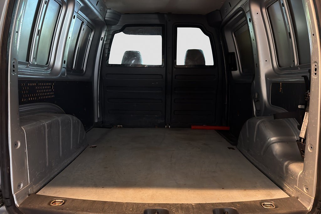Vehicle Image 8