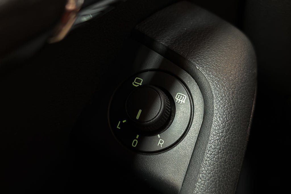 Vehicle Image 17