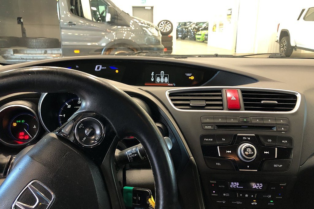 Vehicle Image 10