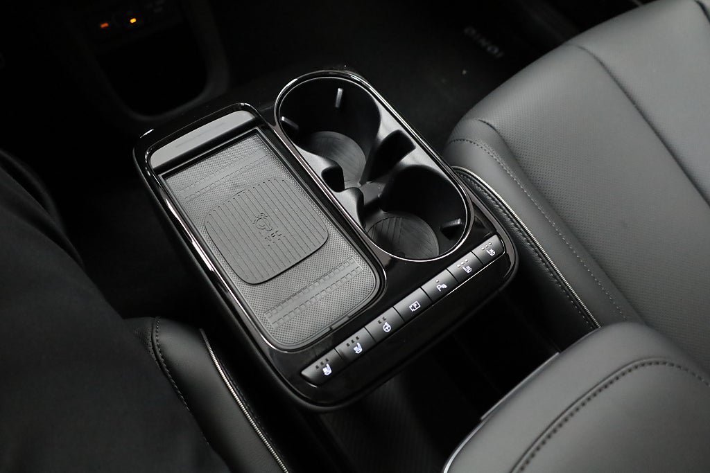 Vehicle Image 28