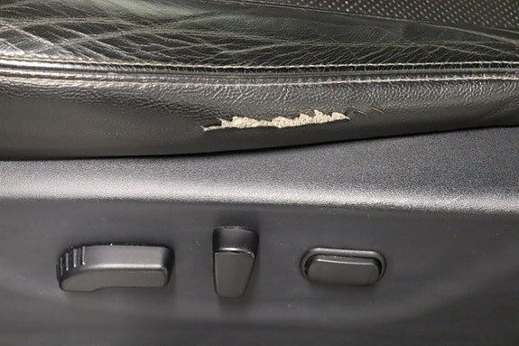 Vehicle Image 23