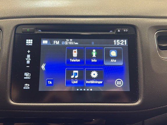 Vehicle Image 11