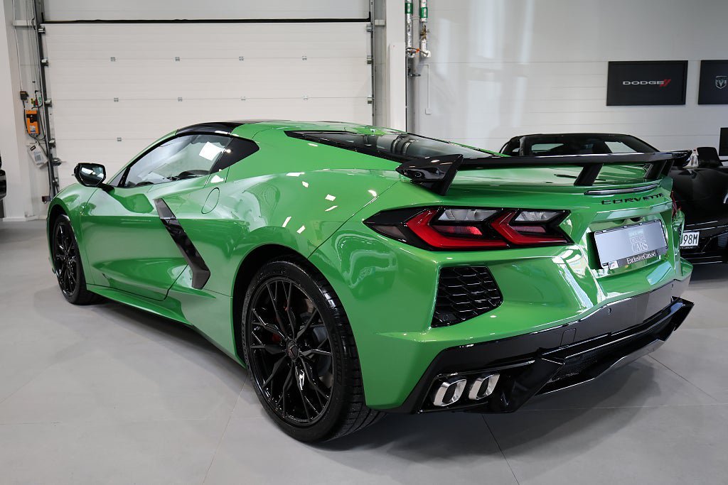 Vehicle Image 8