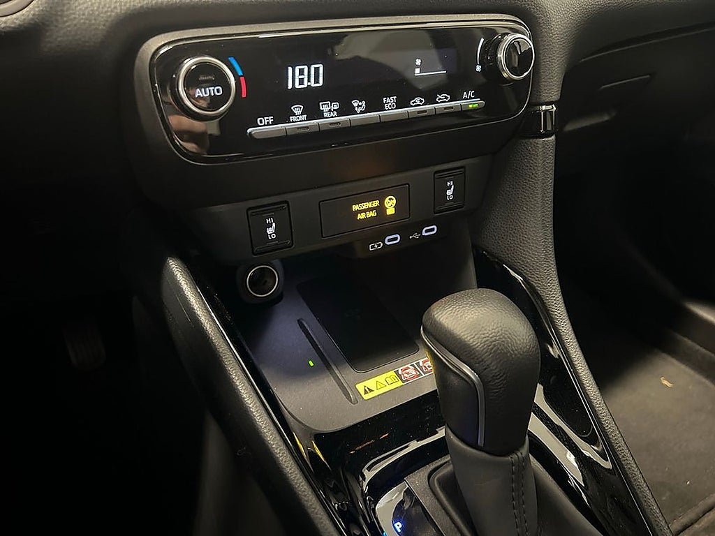 Vehicle Image 15