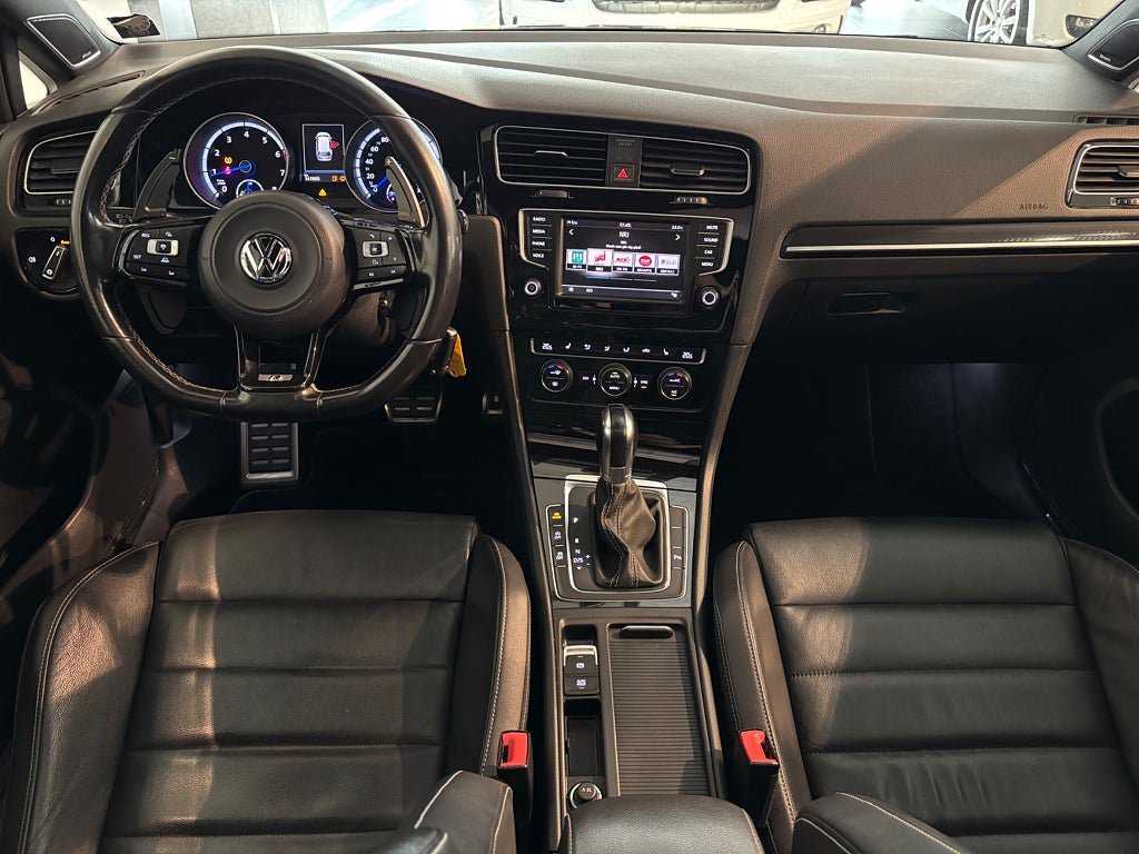 Vehicle Image 6