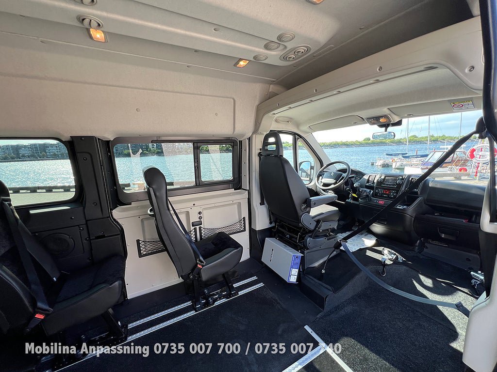 Vehicle Image 36