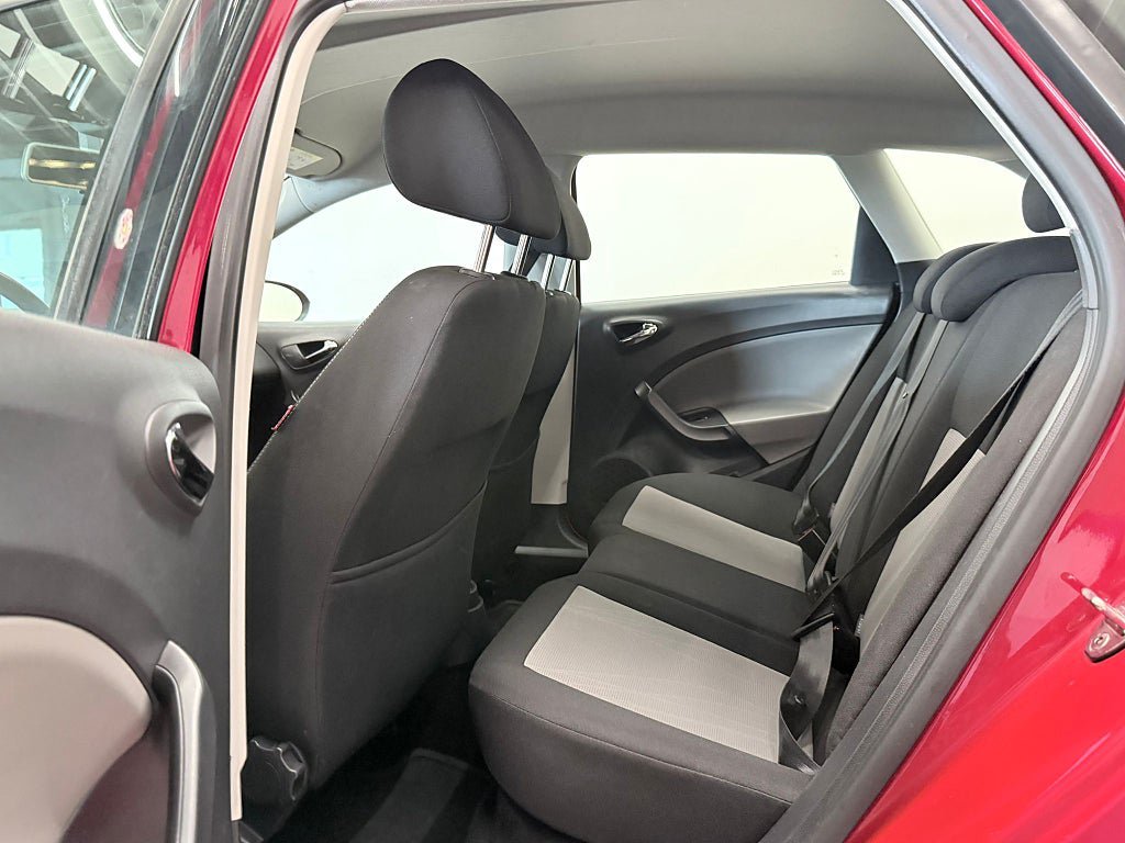 Vehicle Image 11