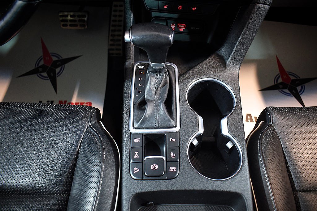 Vehicle Image 18