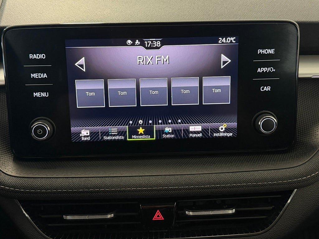 Vehicle Image 17