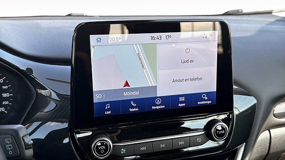 Vehicle Image 12