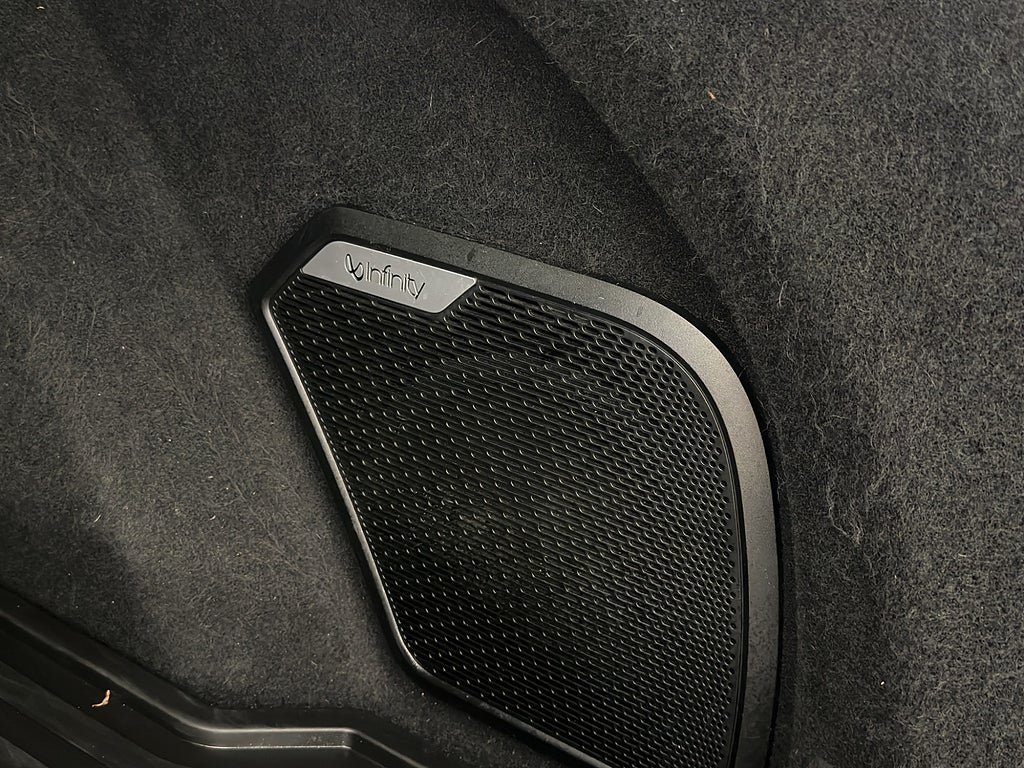 Vehicle Image 27