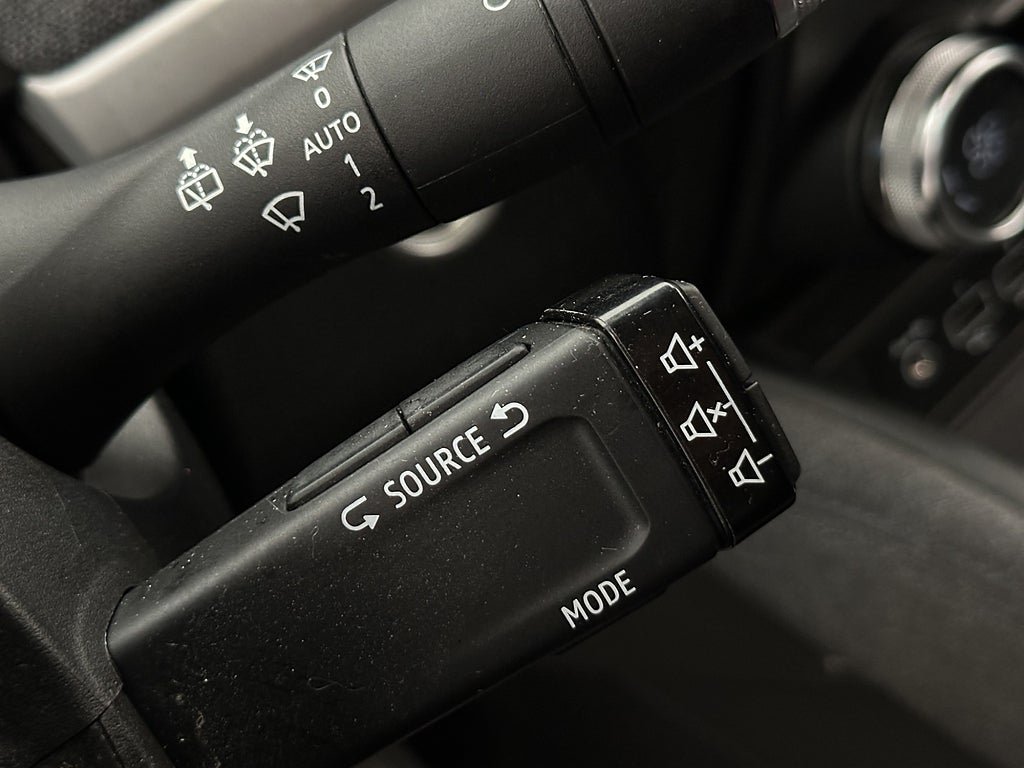 Vehicle Image 28