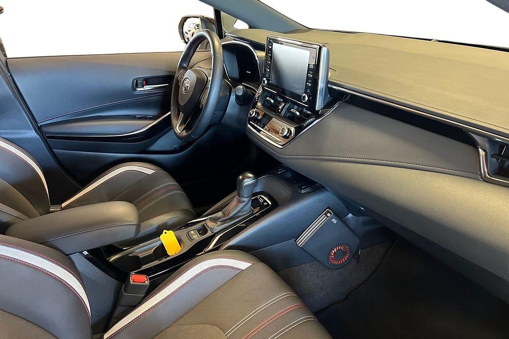 Vehicle Image 7