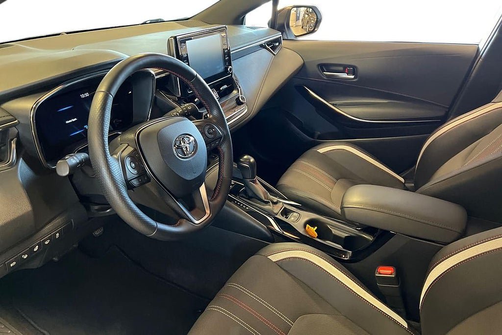 Vehicle Image 14