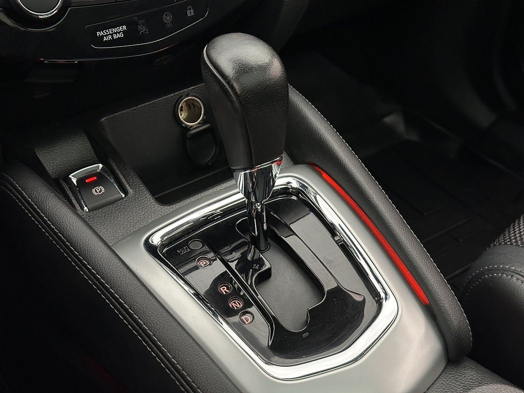 Vehicle Image 24