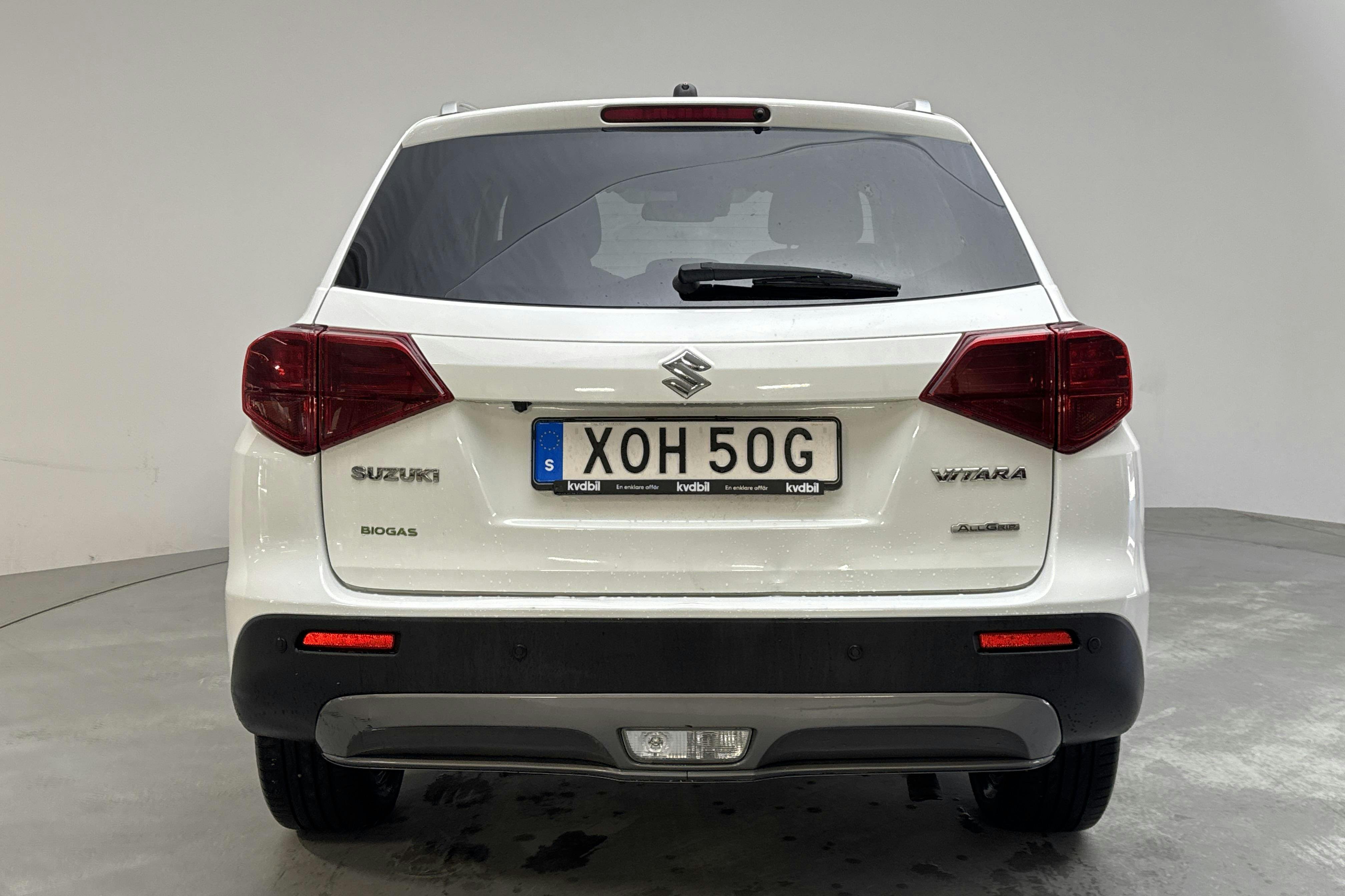 Vehicle Image 6