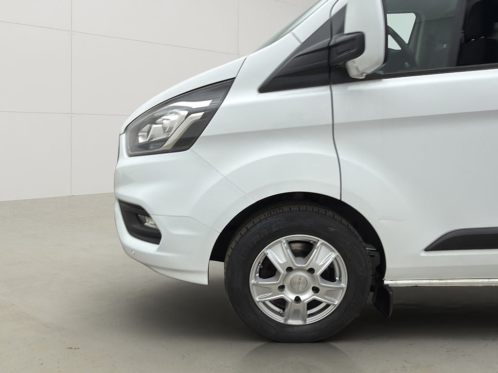 Vehicle Image 28