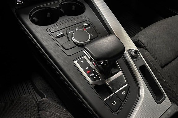 Vehicle Image 23