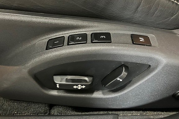 Vehicle Image 27