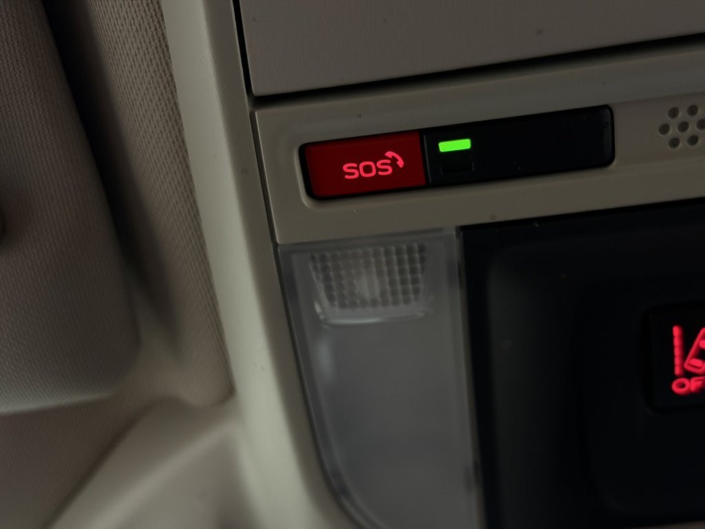 Vehicle Image 23